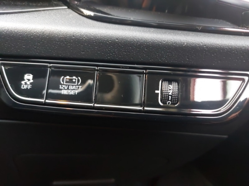 Used Kia Niro 2023 for sale - 76880149: Photo 12