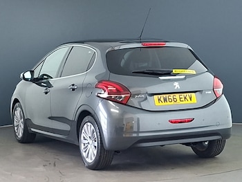 Used Peugeot 208 2016 for sale - 79044480: Photo
