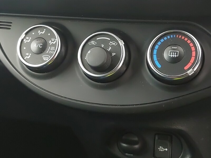 Used Toyota Yaris 2019 for sale - 77816341: Photo 15