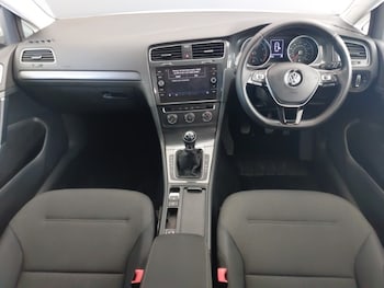 Used Volkswagen Golf 2019 for sale - 78799520: Photo