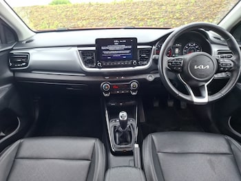 Used Kia Stonic 2024 for sale - 78756909: Photo