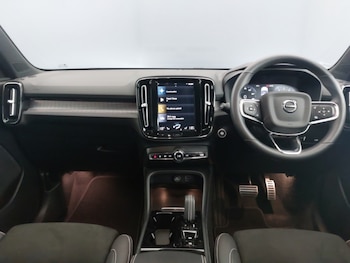 Used Volvo XC40 2022 for sale - 76741650: Photo