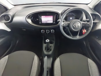 Used Toyota Aygo X 2022 for sale - 76393152: Photo