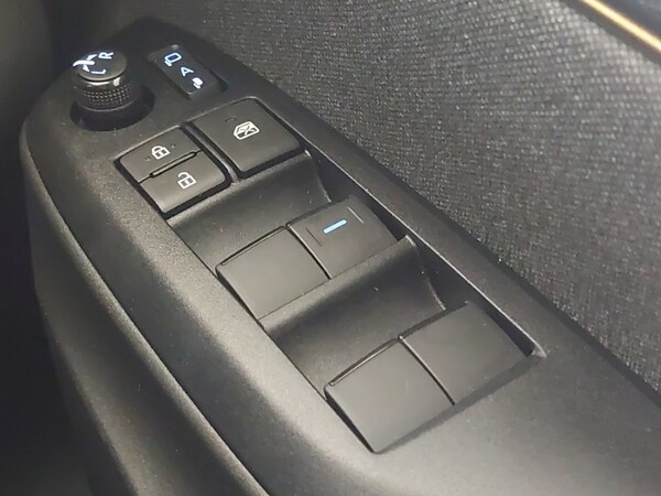 Used Toyota Yaris Cross 2022 for sale - 76221572: Photo 17