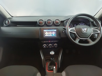 Used Dacia Duster 2019 for sale - 76537356: Photo