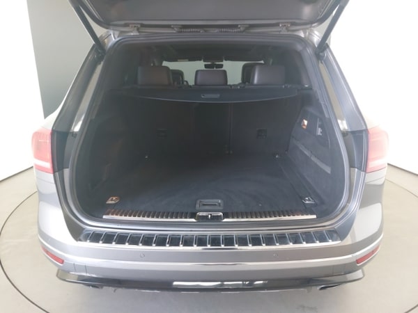 Used Volkswagen Touareg 2017 for sale - 76325570: Photo 8