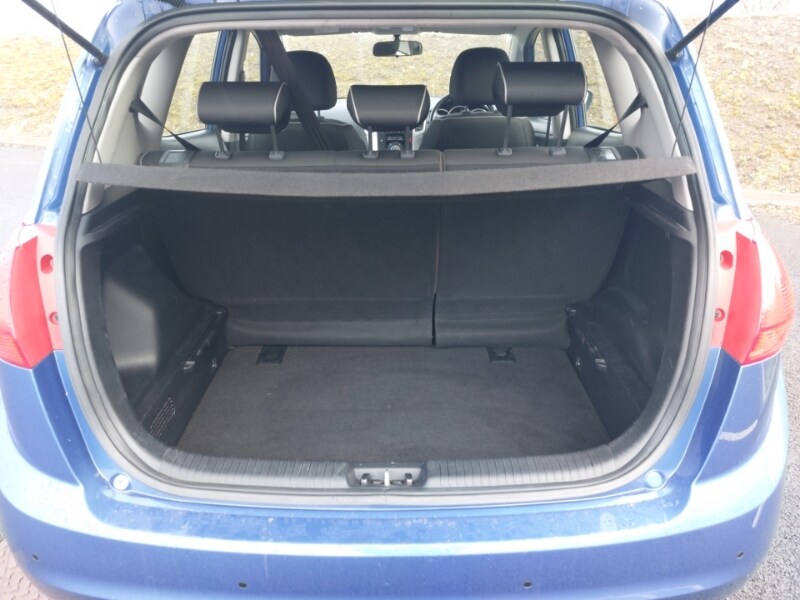 Used Kia Venga 2014 for sale - 77896952: Photo 8