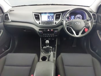 Used Hyundai TUCSON 2018 for sale - 76169652: Photo 2