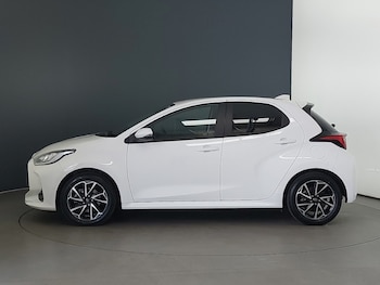 Used Toyota Yaris 2022 for sale - 75933804: Photo