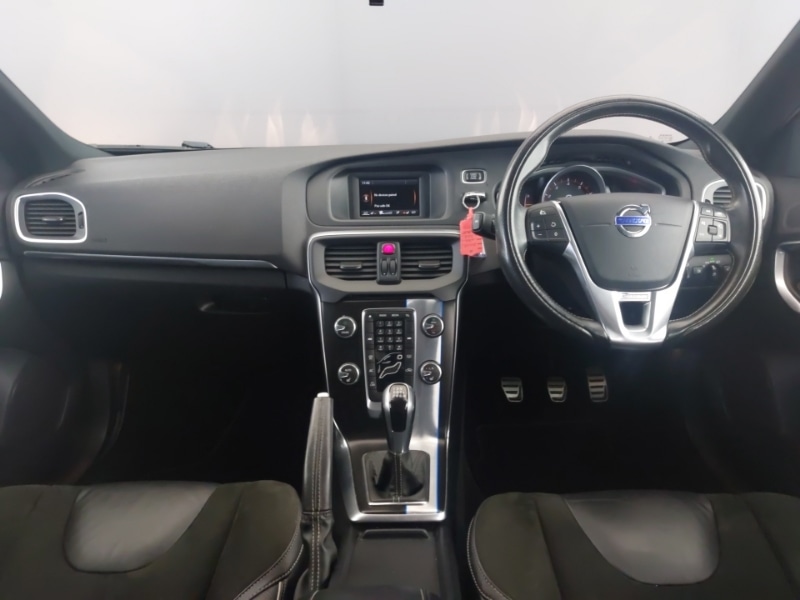 Used Volvo V40 2016 for sale - 77466757: Photo 2