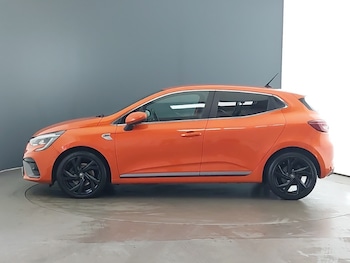 Used Renault Clio 2019 for sale - 76970163: Photo