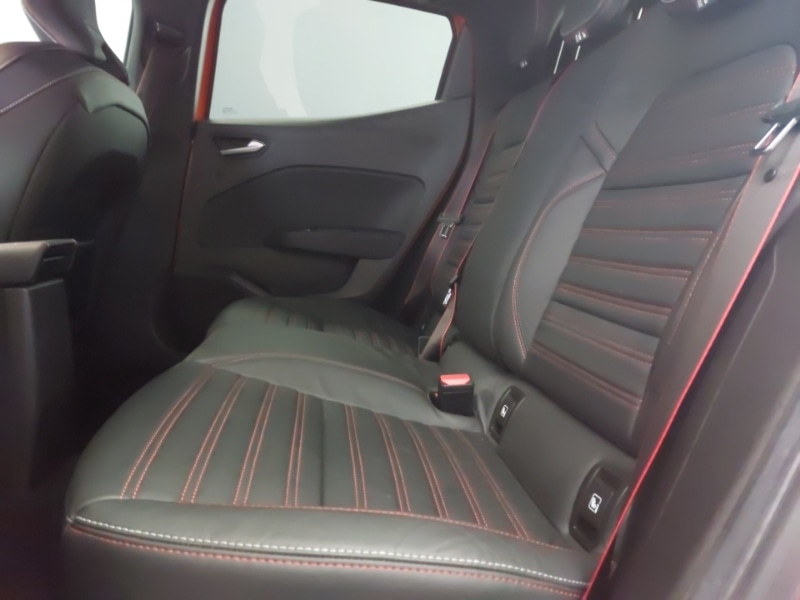 Used Renault Clio 2019 for sale - 76970163: Photo 6