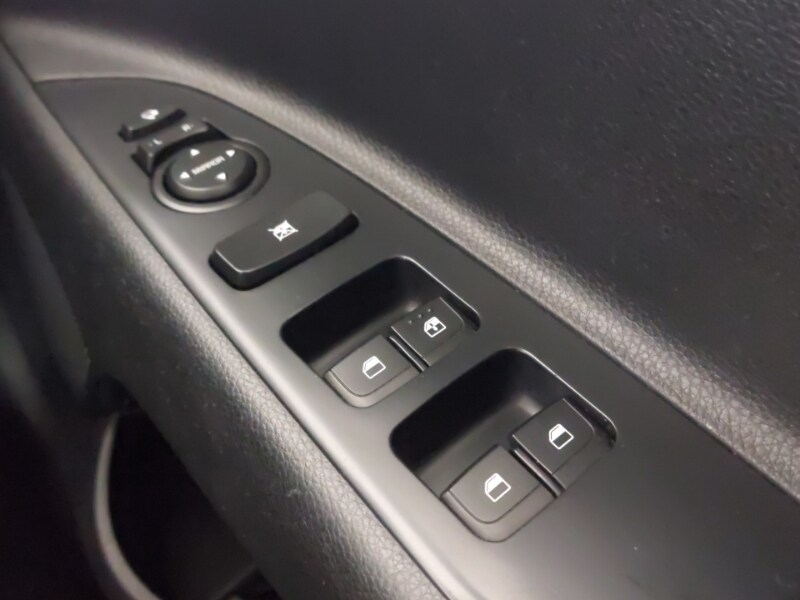 Used Kia Stonic 2019 for sale - 77209423: Photo 15