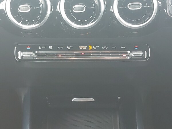 Used Mercedes-Benz GLA 2020 for sale - 76053813: Photo 10