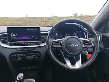 Used Kia Ceed 2022 for sale - 76301951: Photo 2