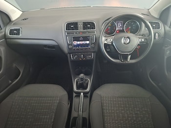 Used Volkswagen Polo 2017 for sale - 79505936: Photo