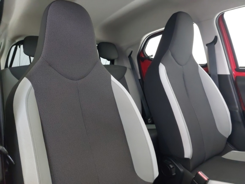 Used Toyota AYGO 2017 for sale - 77988140: Photo 18