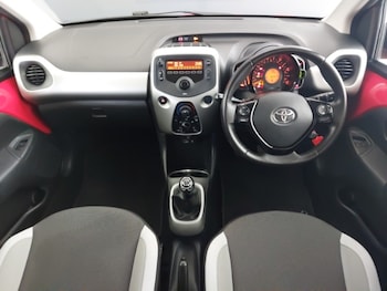 Used Toyota AYGO 2017 for sale - 77988140: Photo