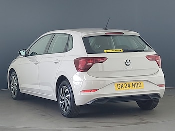 Used Volkswagen Polo 2024 for sale - 78872468: Photo