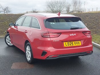 Used Kia Ceed 2025 for sale - 77556242: Photo