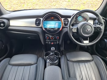 Used MINI Cooper 2023 for sale - 78735671: Photo