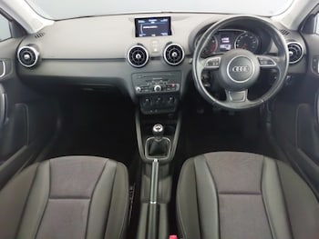 Used Audi A1 2018 for sale - 76195641: Photo 2