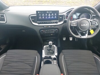 Used Kia XCeed 2025 for sale - 77265765: Photo