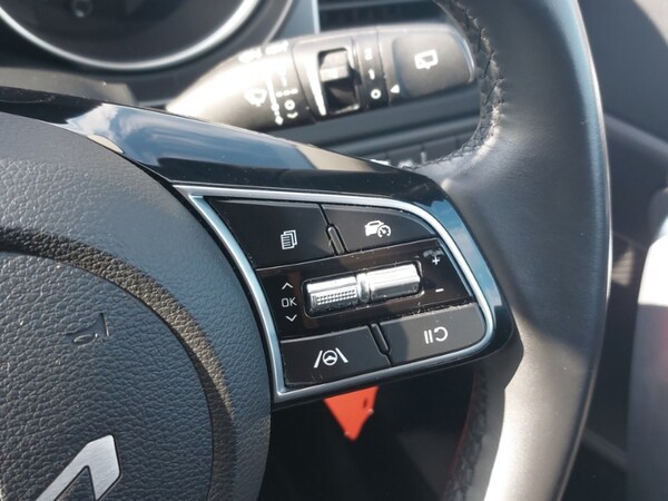 Used Kia XCeed 2023 for sale - 75558101: Photo 12