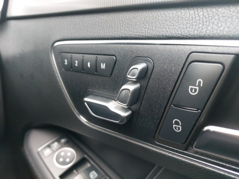 Used Mercedes-Benz E Class 2016 for sale - 76493490: Photo 16