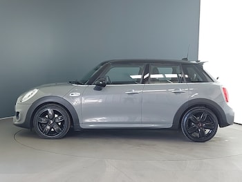 Used MINI Hatch 2018 for sale - 78151225: Photo