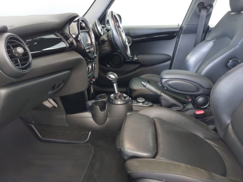 Used MINI Hatch 2018 for sale - 78151225: Photo 5