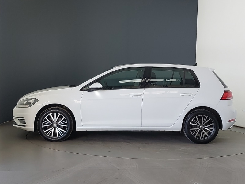 Used Volkswagen Golf 2017 for sale - 77544258: Photo 4