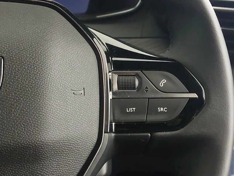 Used Peugeot 2008 2023 for sale - 77201926: Photo 13