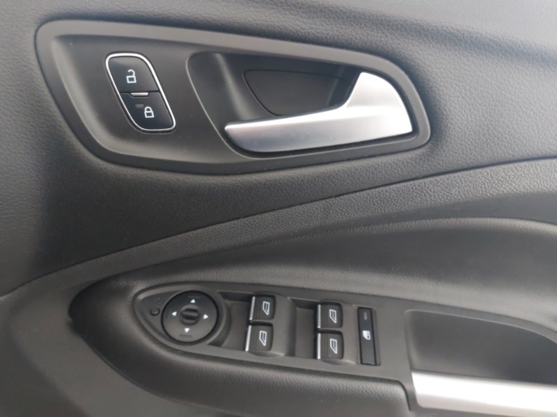 Used Ford Kuga 2017 for sale - 76506995: Photo 19