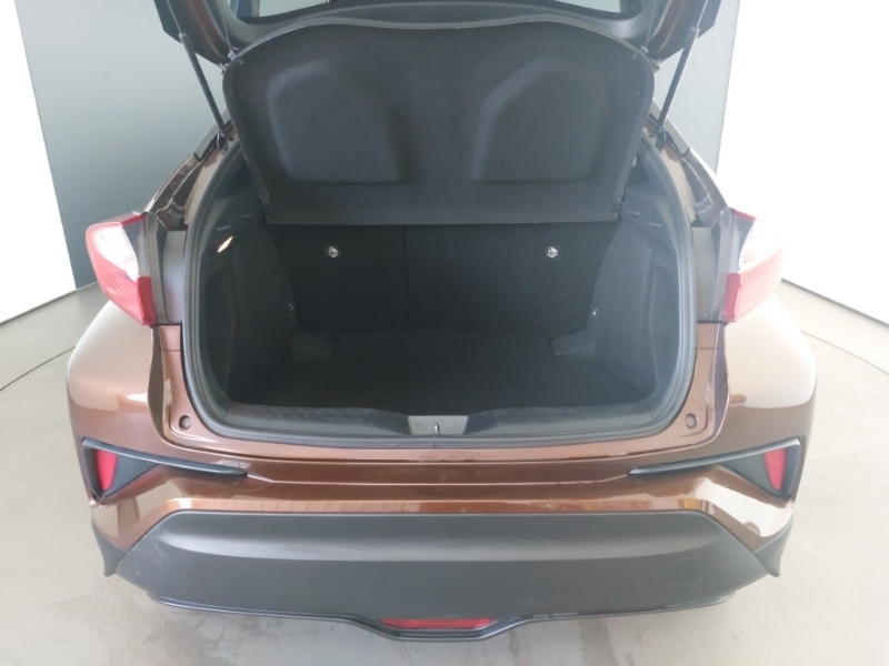 Used Toyota C-HR 2017 for sale - 77517966: Photo 8