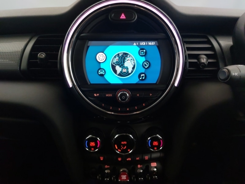 Used MINI Hatch 2018 for sale - 76749238: Photo 10