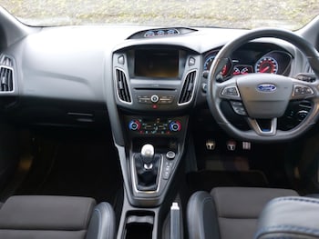 Used Ford Focus 2017 for sale - 77448708: Photo