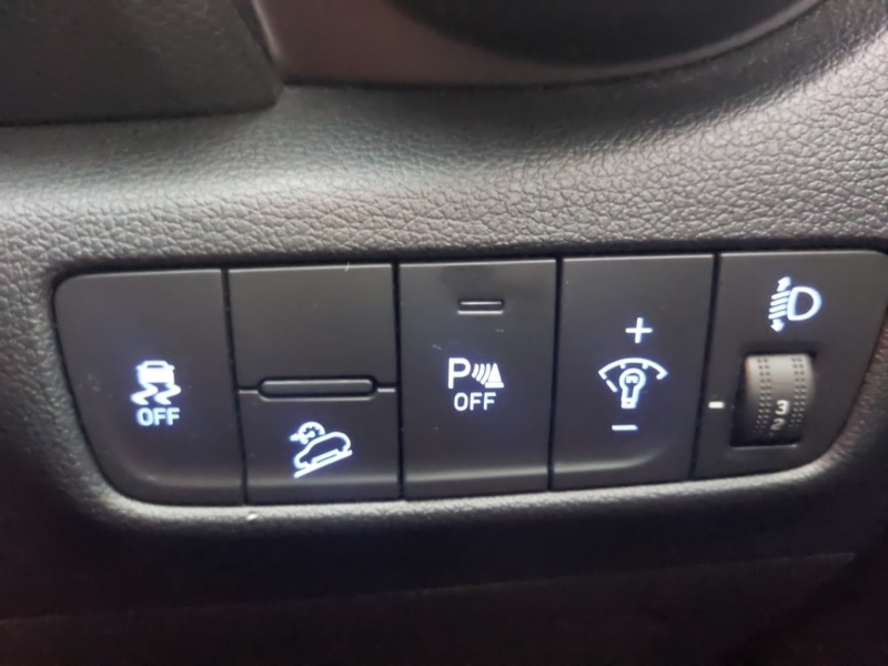 Used Hyundai KONA 2023 for sale - 76418859: Photo 12