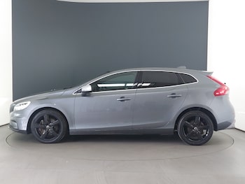 Used Volvo V40 2017 for sale - 78490679: Photo