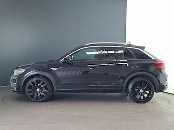 Used Volkswagen T-Roc 2019 for sale - 79489591: Photo