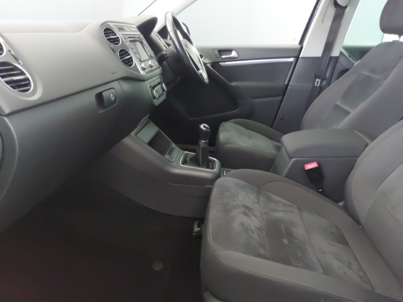 Used Volkswagen Tiguan 2015 for sale - 76614116: Photo 5