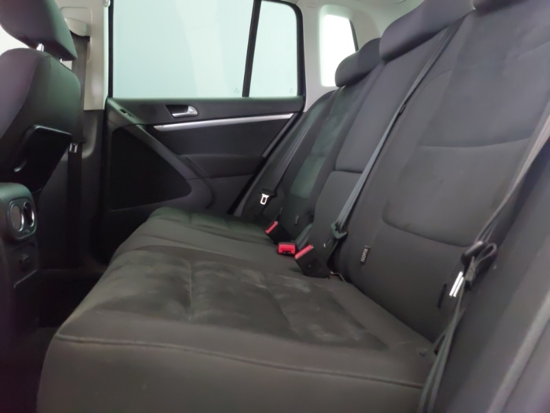 Used Volkswagen Tiguan 2015 for sale - 76614116: Photo 6