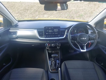 Used Kia Stonic 2023 for sale - 78622072: Photo