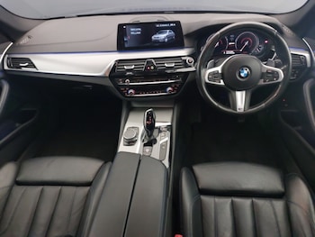 Used BMW 5 Series 2018 for sale - 77454198: Photo