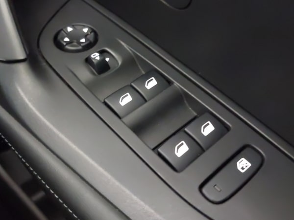 Used Peugeot 2008 2021 for sale - 76150406: Photo 18