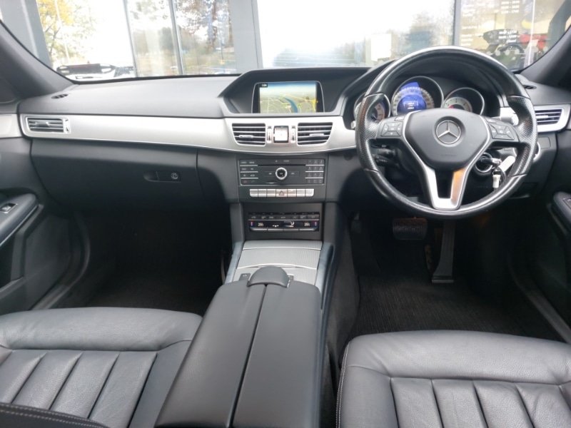 Used Mercedes-Benz E Class 2016 for sale - 76691960: Photo 2