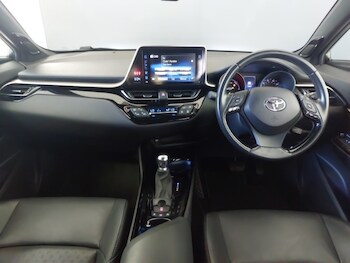 Used Toyota C-HR 2019 for sale - 78428465: Photo