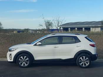 Used Kia Stonic 2024 for sale - 74227056: Photo
