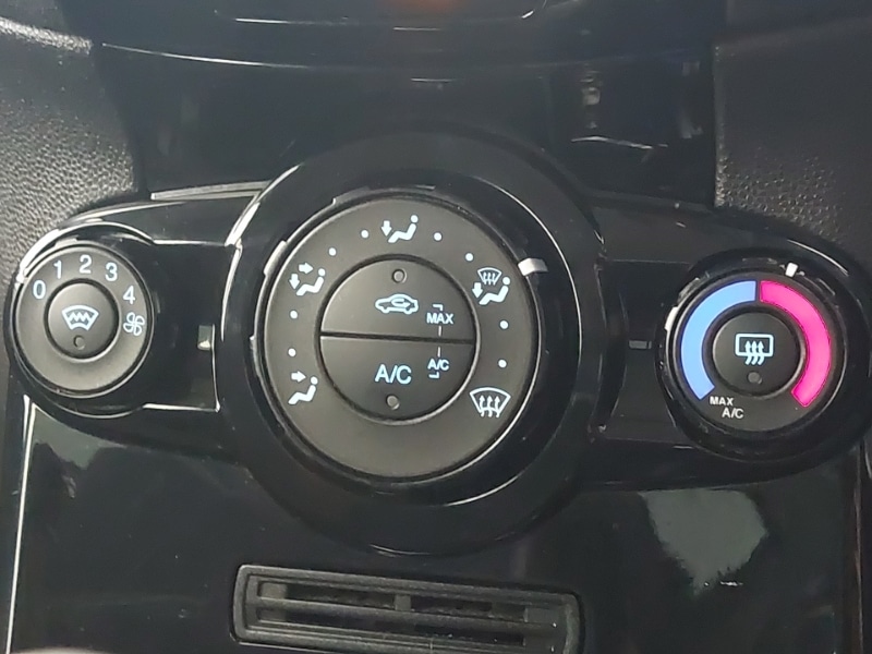 Used Ford Fiesta 2013 for sale - 78061178: Photo 15