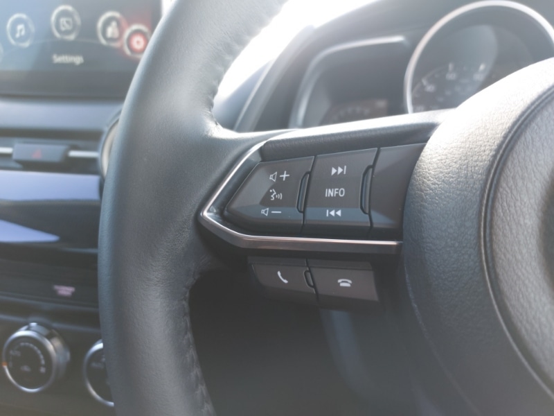 Used Mazda Mazda2 2023 for sale - 77690063: Photo 18